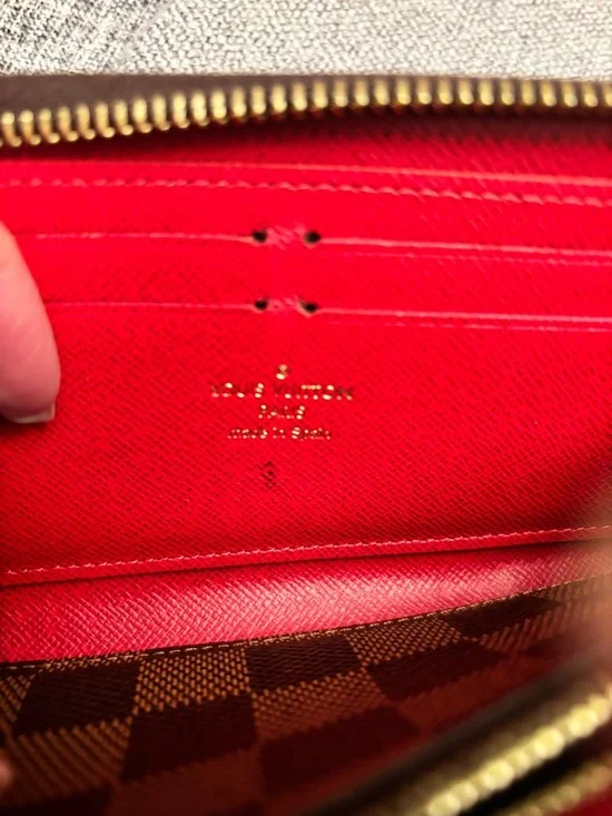 Louis Vuitton Red & Brown Damier Zip Card Wallet - Picture 12 of 12